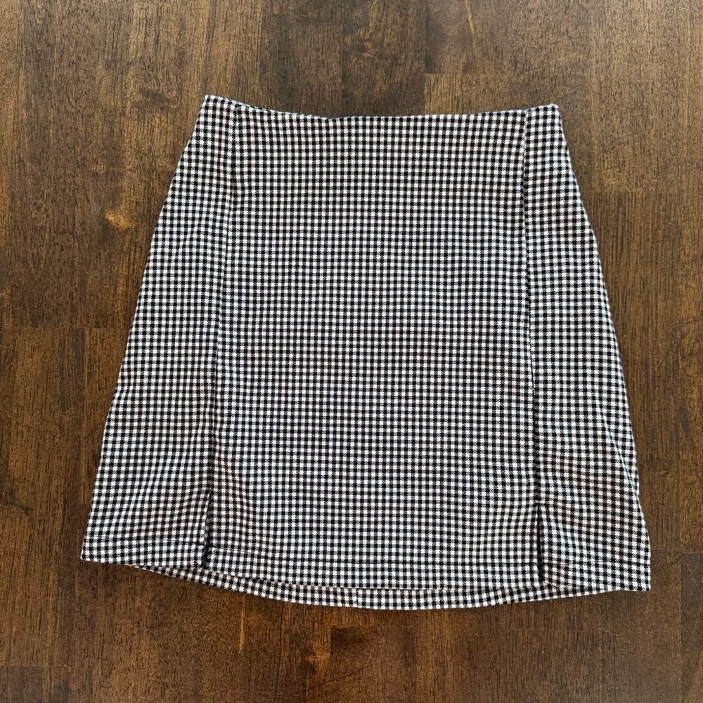 Brandy Melville John Galt Gingham Mini‎ Skirt